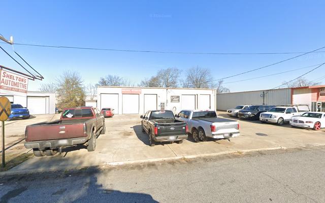 Shelton's Automotive, Monroe, Louisiana