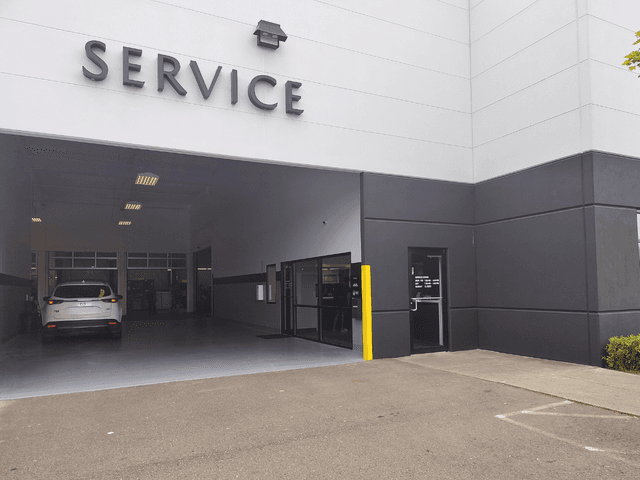 Mazda Service Center Kirkland - Lee Johnson