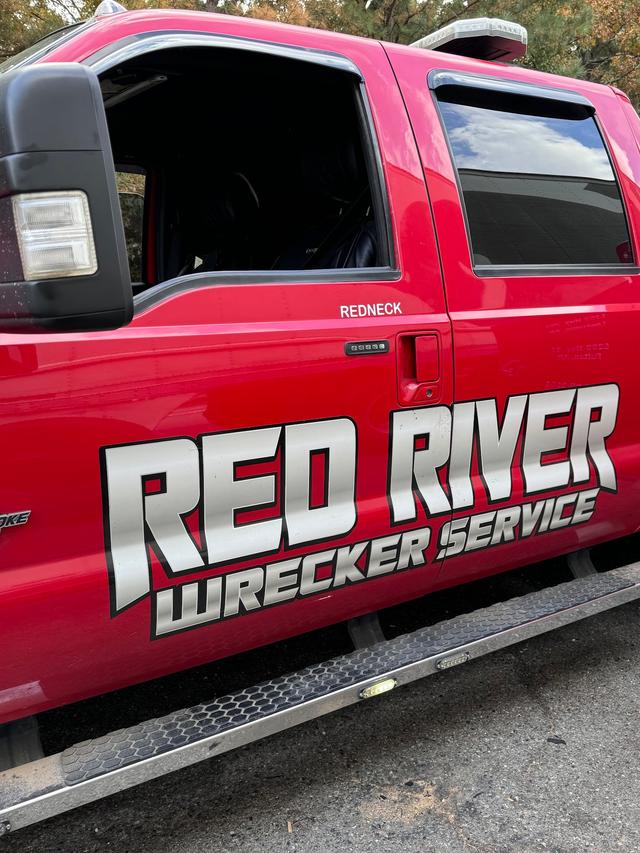 Red River Wrecker Service, Fulton, Arkansas