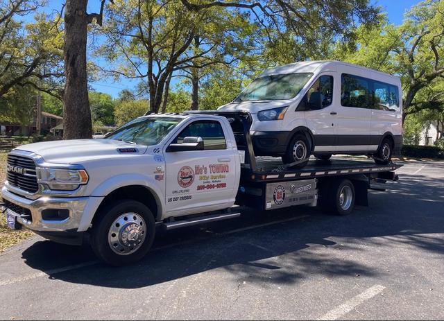 Mo’s Towing, Robertsdale, Alabama