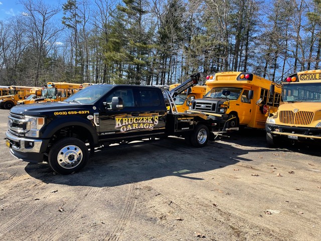 Kruczek's Garage & Towing 24hr
