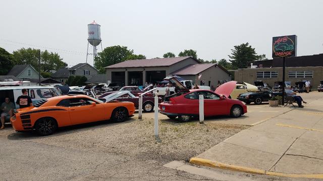 A&B Garage, Ladd, Illinois
