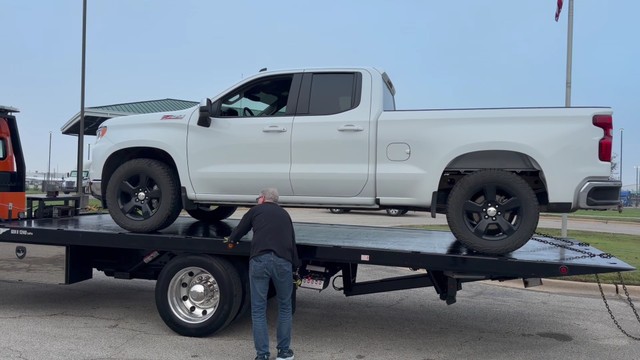 Hanson Paint & Body Shop - Towing & Wrecker Service
