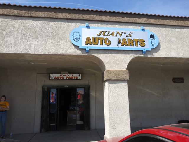 Juan's Auto Parts, Mecca, California