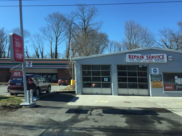 Munch Repair Services, Stony Brook, New York