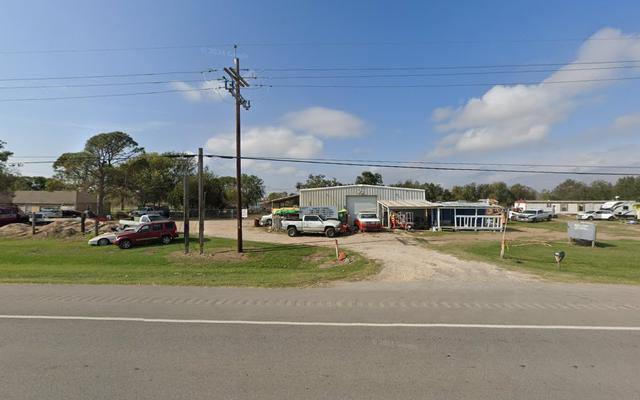 Salinas towing, Palacios, Texas