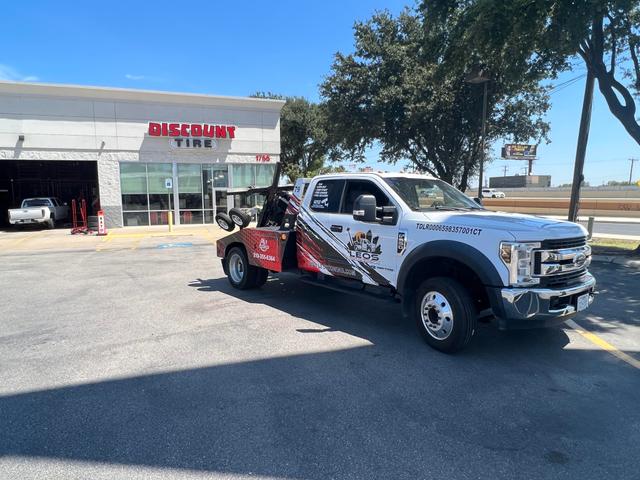 Leos Towing and Recovery LLC, San Antonio, Texas