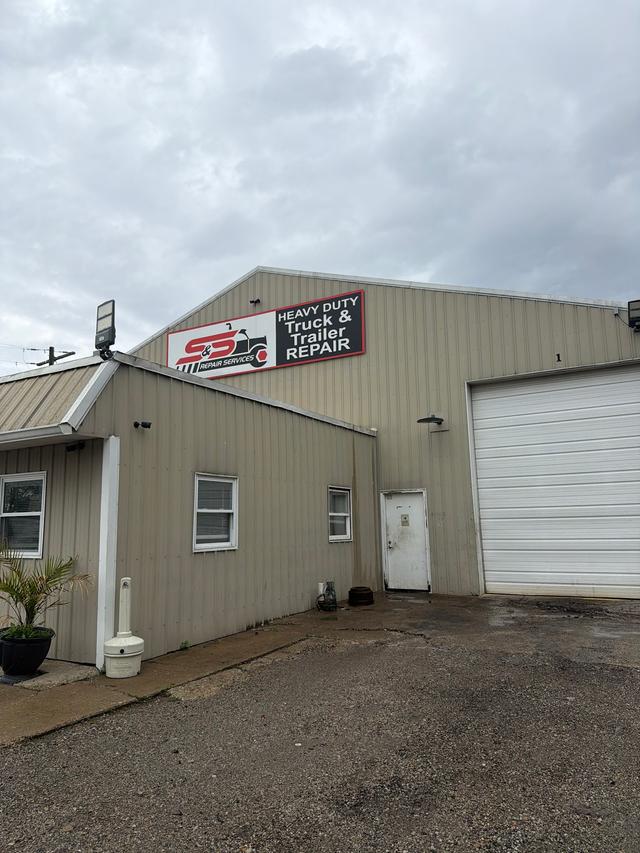 S&S Towing & Truck Repair Services/24hr Road Service