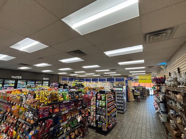 Love's Travel Stop, Memphis, Indiana