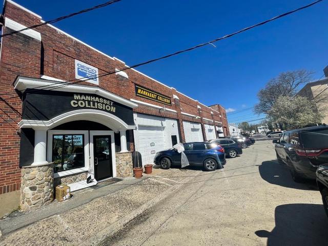 Manhasset Collision, Manhasset, New York