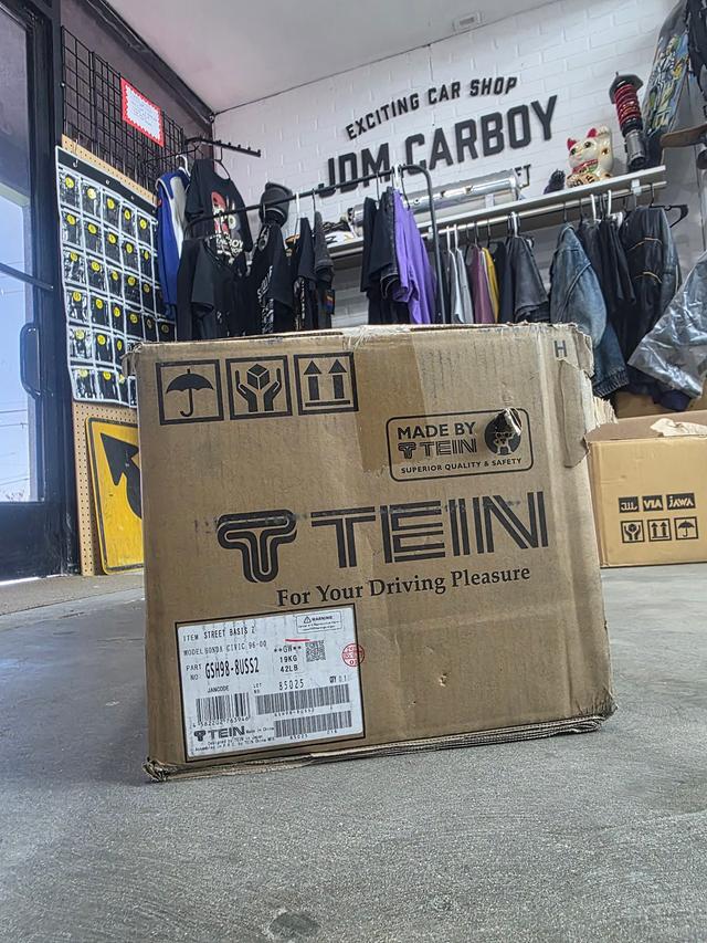 JDM CARBOY