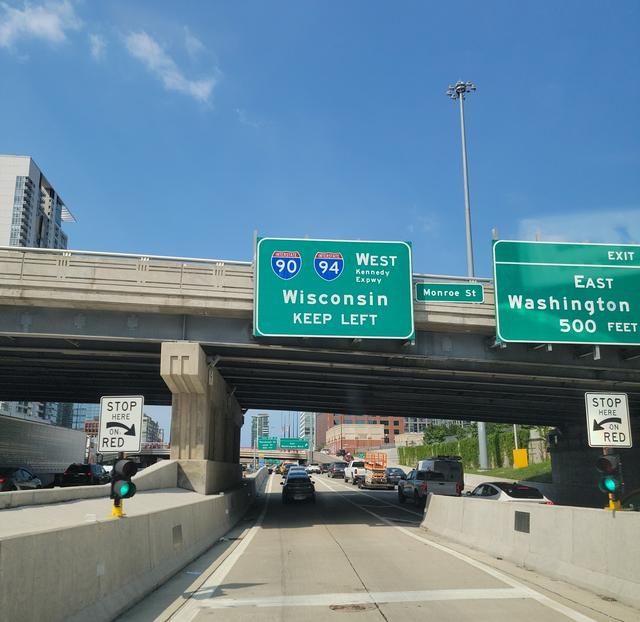 Mobile Battery Man Roadside Assistance, Chicago, Illinois