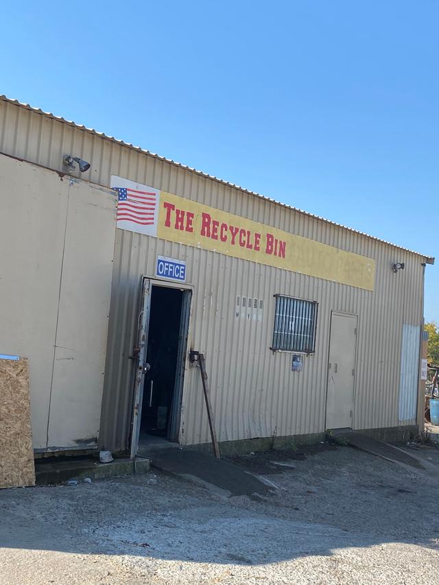 Recycle Bin, Lavon, Texas