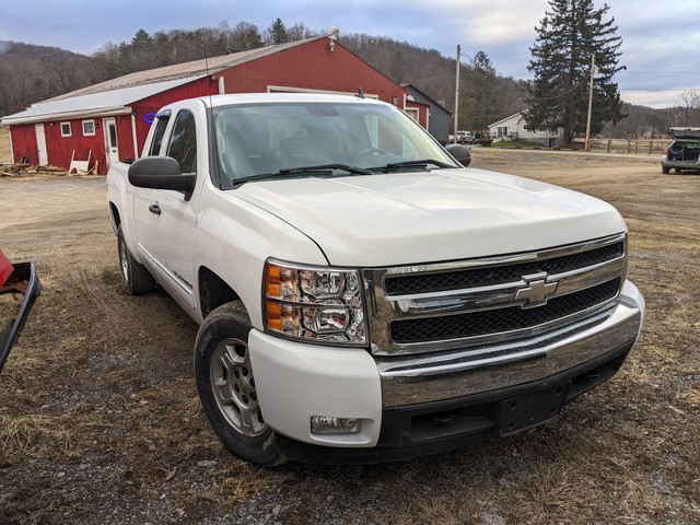 Brown's Auto Body LLC