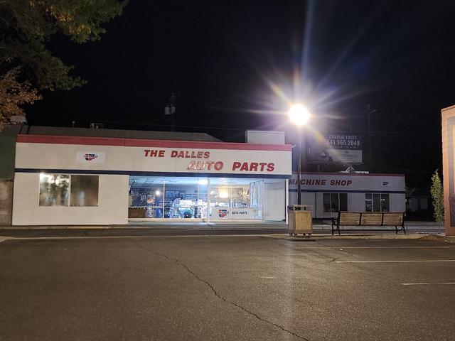 THE DALLES AUTO PARTS, INC., The Dalles, Oregon