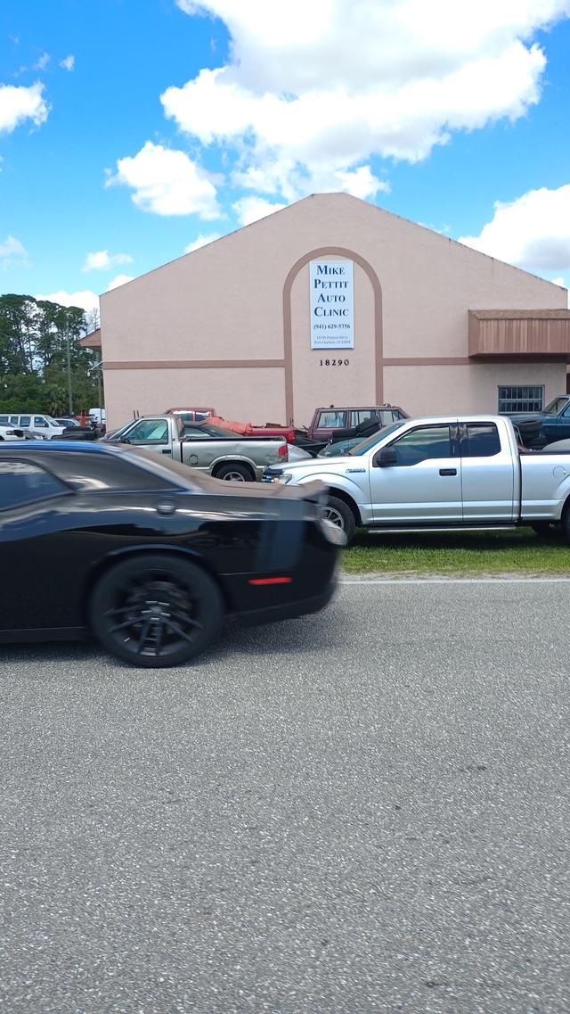 Mike Pettits Auto Clinic
