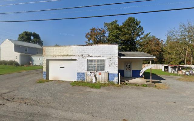 Old Route 15 Auto & Truck, New Columbia, Pennsylvania