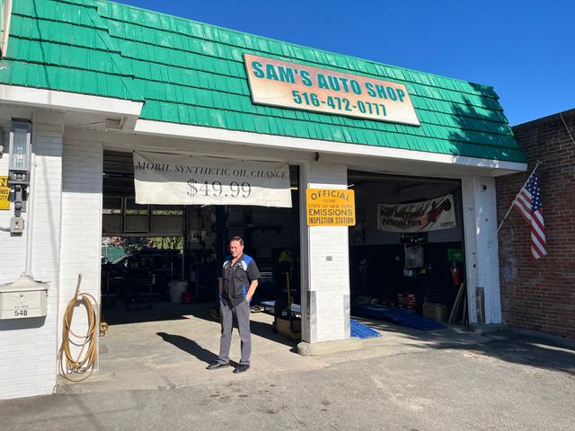 Sam's Auto Shop