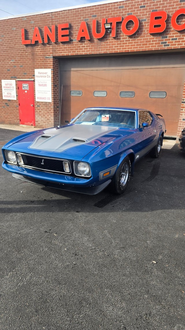 Lane Auto Body in Glenolden,PA