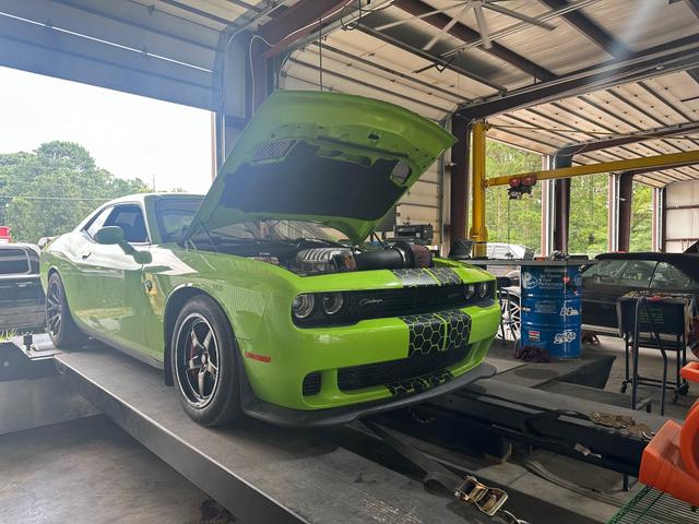 HEMI MOPAR PERFORMANCE