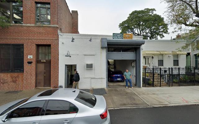 Dimola Waste, Ridgewood, New York