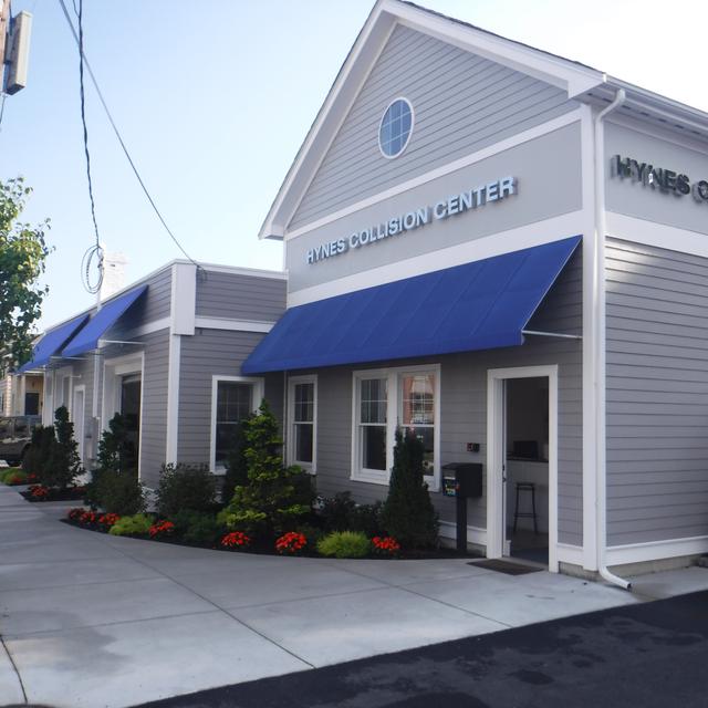 Hynes Collision Center, Belmont, Massachusetts
