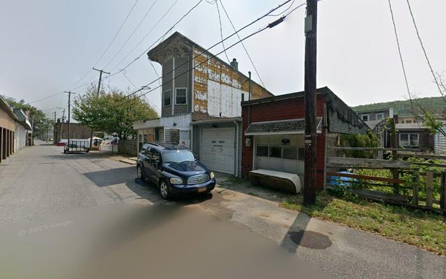 Long’s Garage, Mahanoy City, Pennsylvania