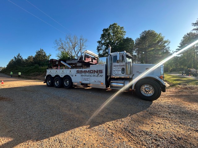 Simmons Wrecker Service
