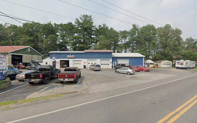 Wreckamended Auto Body, South Glens Falls, New York