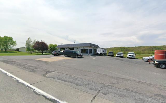 Manns Choice Automotive, Manns Choice, Pennsylvania