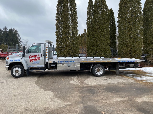 Lenny & Squiggy’s Towing