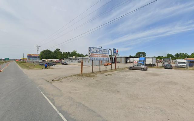 Davis Truck Repair Towing and Recovery Inc, Lumberton, North Carolina