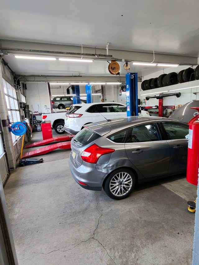 Chip's Auto Center