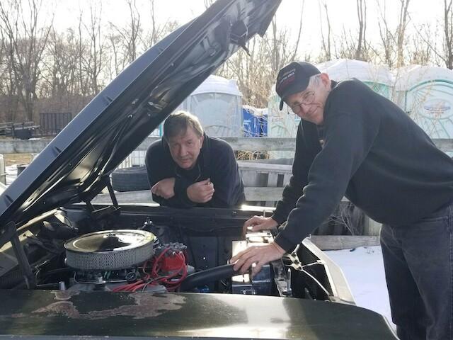 T & R AUTO