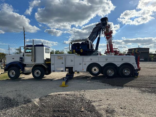 Fernandez & Sons Wrecker Service, Alleyton, Texas