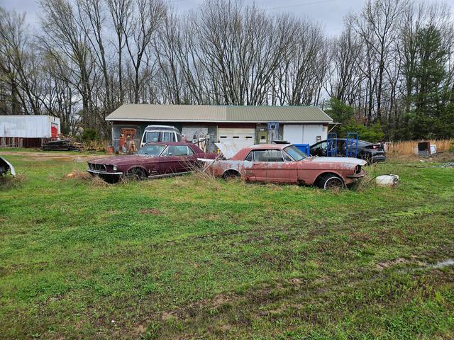 Privitt's Garage, Gibson, Tennessee