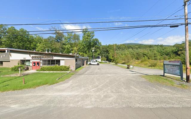 John's Auto Body, Shokan, New York