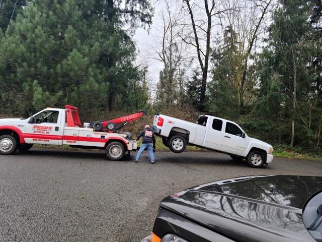 Fred's Towing Service Inc. - Enumclaw Towing, Enumclaw, Washington
