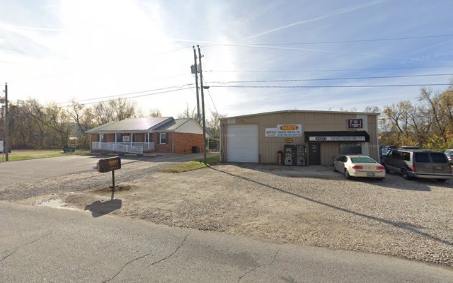Ward's Service Center