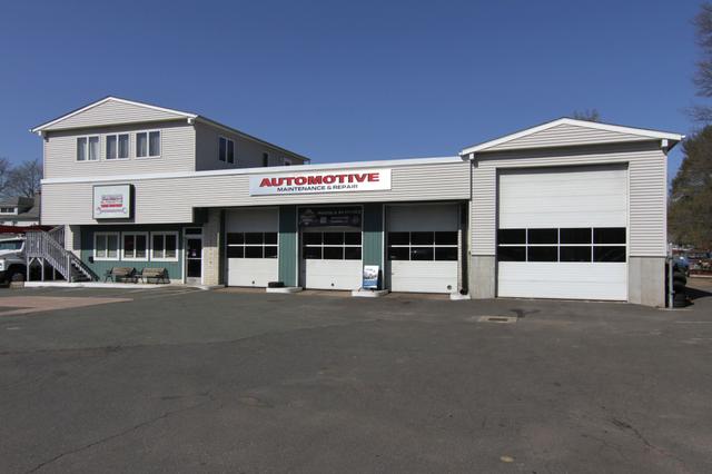 Ultimate Auto, Truck & Equipment, Cromwell, Connecticut