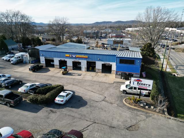 Terry's Service Center Inc., Nashville, Tennessee