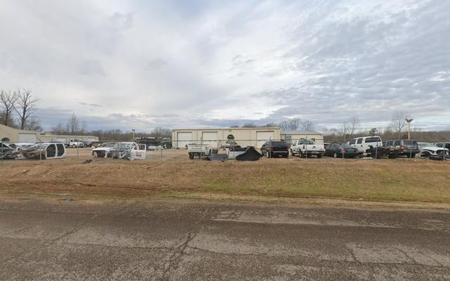 J & B Auto Sales, Guys, Tennessee