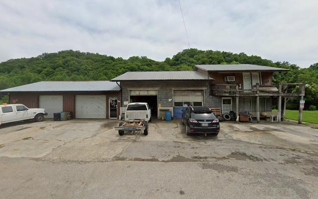 Greasy Rock Auto Shop