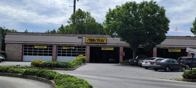 Tires Plus, Berwyn, Pennsylvania
