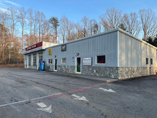 DK Hardee Express Oil, Auto, & Tire - Elkin, Elkin, North Carolina
