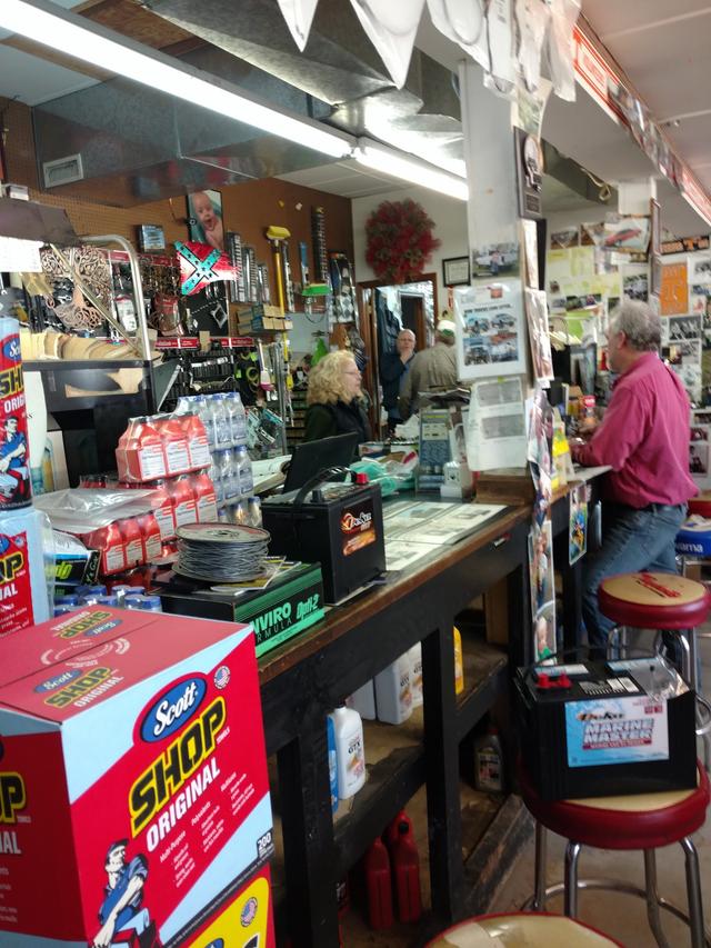 D & D Discount Auto Parts, Jamestown, Tennessee