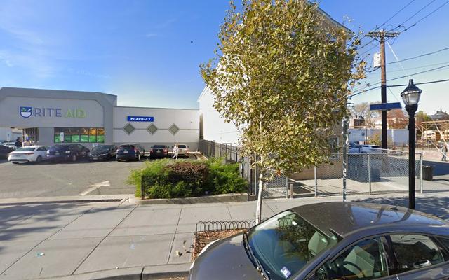 Supreme Auto Parts, Jersey City, New Jersey