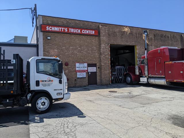 Schmitt's Truck Repair Inc, Elk Grove Village, Illinois