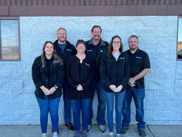 Bob's Main Street Auto & Towing - Decorah Road