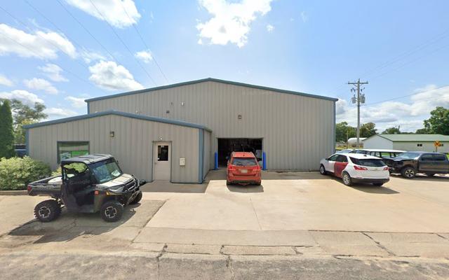 Cassville Auto Body, Cassville, Wisconsin
